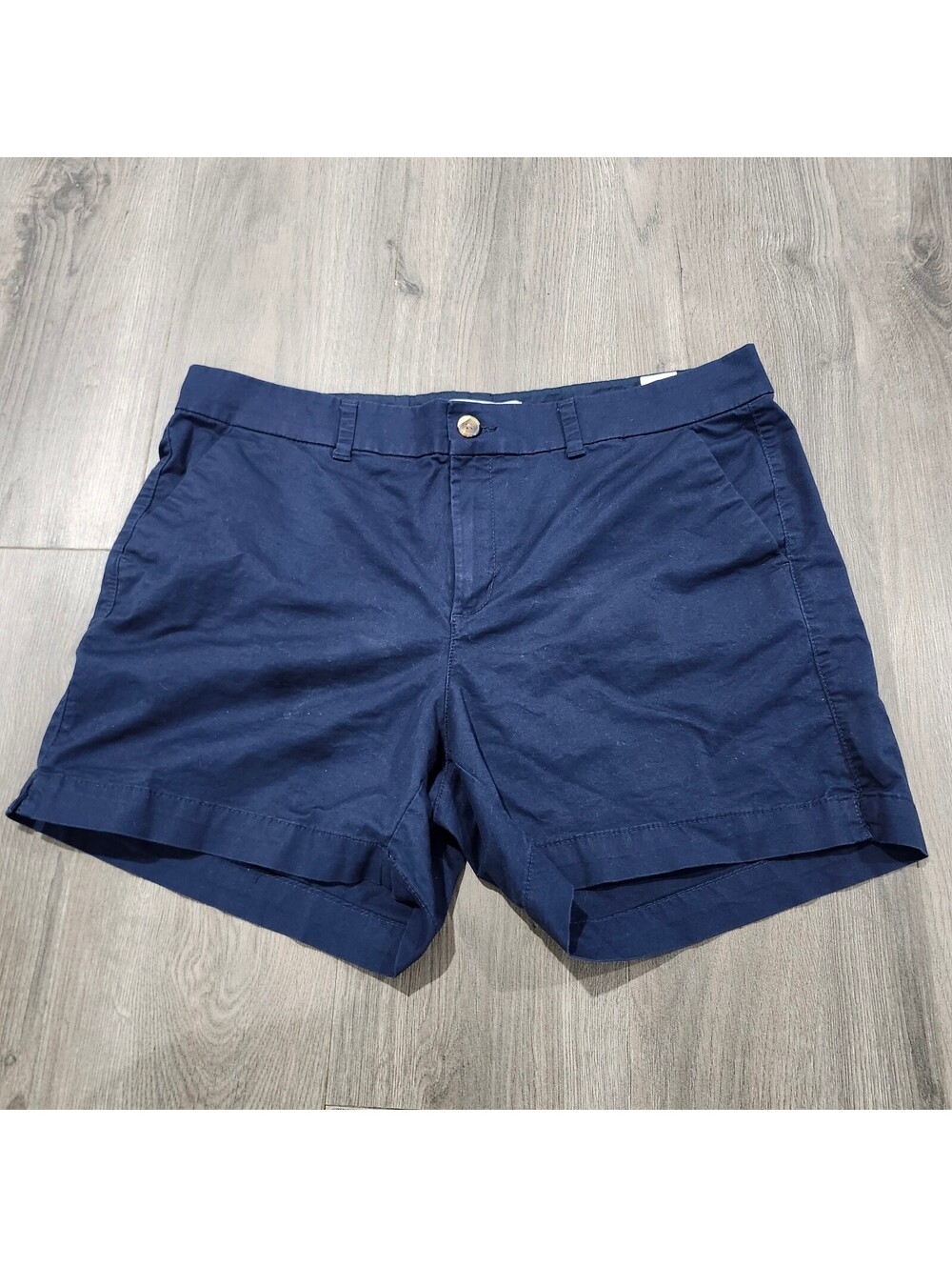 Old Navy Everyday Mid-Rise Navy Blue Shorts Size 16
